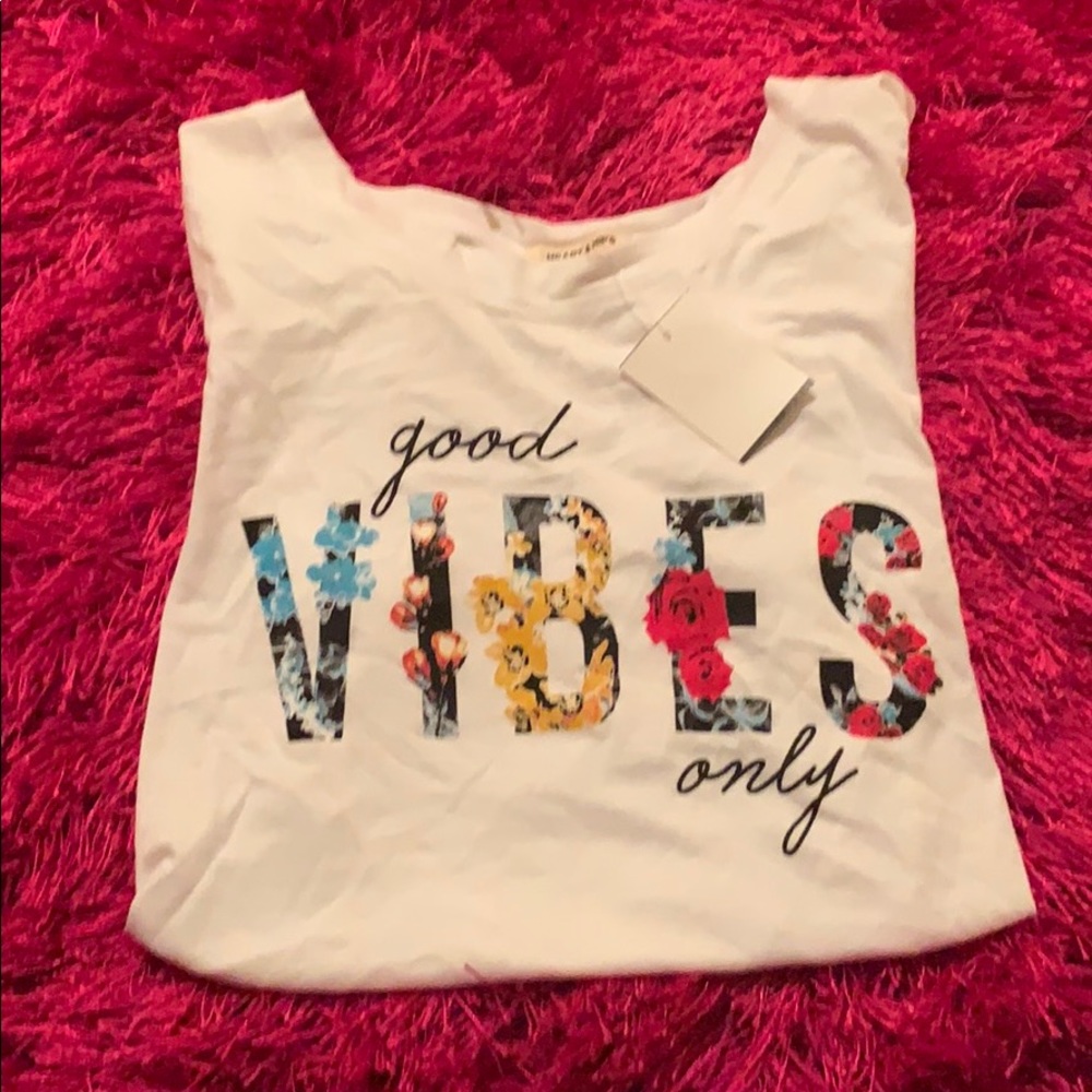 Good Vibes Tee